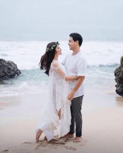 Foto-Prewedding-Di-Pantai-Bali-1